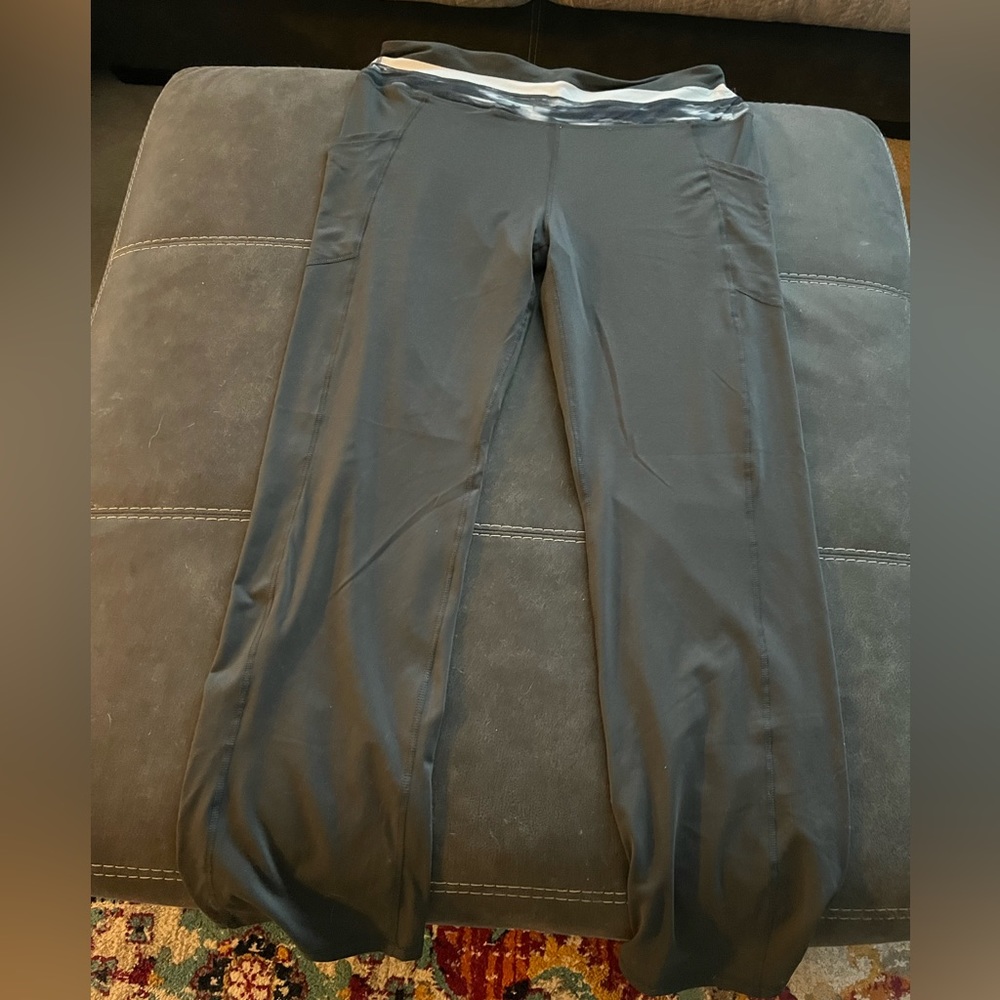 Stretchy yoga pants
